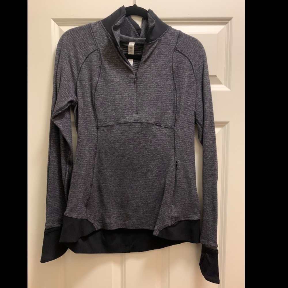 Lululemon quarter zip, fitted, athletic top